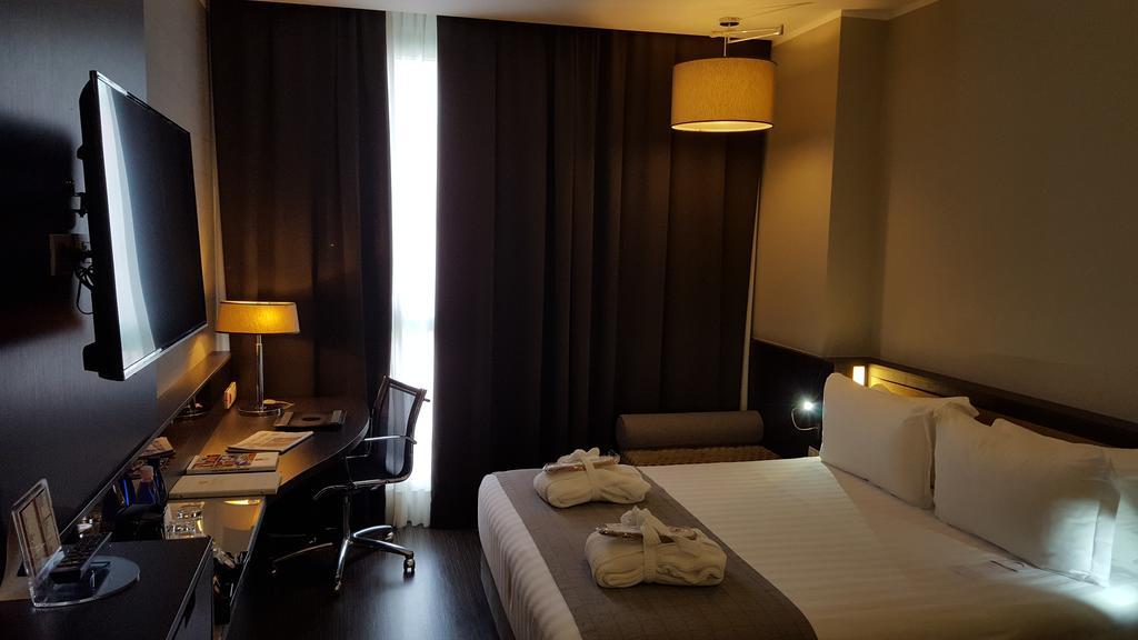 Best Western Premier Chc Airport Genova Esterno foto